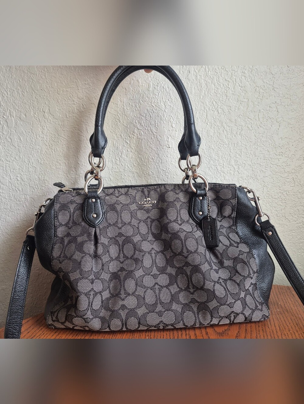 Authentic Coach Shoulder/Crossbody Purse